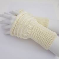 Pulswärmer 100 % Merino-Wolle handgestrickt cremeweiß oder Wunschfarbe - Damen - Einheitsgröße - Modell 4 Bild 2