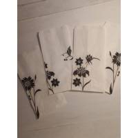 11 er Set Geschenktüten " Blumen schwarz auf weiß " Bild 1
