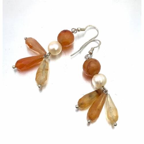 Karneol Ohrhänger mit Süßwasserperlen an Sterlingsilber Ohrhaken