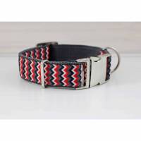 Hundehalsband mit Zick Zack Muster, Chevron, rot, grau, weiß, geometrisch, Hund, modern, Gurtband, Halsband, Hundeleine Bild 1