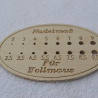 Nadelmaß Nadelstärkenmesser aus Holz für Stricknadeln Nadeln für Mutti Bild 3