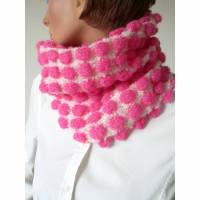 Winter Loop-Schal Damen pink, gemusterter Kurzschal aus Mohair, extravaganter Halswärmer, Avantgarde Schal, Bild 1