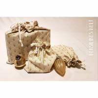 Weihnachten unverpackt – golden glitzernde Geschenkpapieralternative aus Stoff Bild 1
