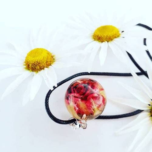 Anhänger Kugel echte Rose Resin