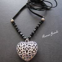 Bettelkette lang schwarz silberfarben Herz Anhänger Perlen Kette Herzkette Perlenkette Bild 6