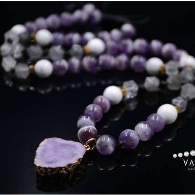 Damen Halskette aus Edelsteinen Amethyst Howlith Quarz und Hämatit mit Knotenverschluss, Länge 55 cm