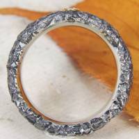 Breiter Ring aus geschwärztem Silber 925/- mit Brillant, Zerknittert 8 mm Bild 6