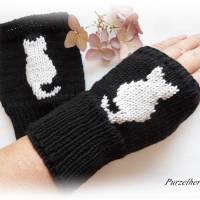 Handgestrickte Armstulpen/Pulswärmer mit Katze/Kater für Große - Handstulpen,Geschenk,schwarz,weiß Bild 2