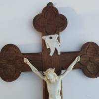Vintage Kruzifix aus Holz mit Porzellan Jesus Bild 5