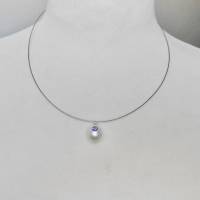 Perlenanhänger an dünnem Draht, schwebende Glitzerperle, echte Edison-Perle mit blau-violettem Saphir Bild 1
