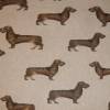 14,70 EUR/m Canvas Dekostoff süße Hunde / Dackel auf hellbeige / Leinenoptik Bild 4