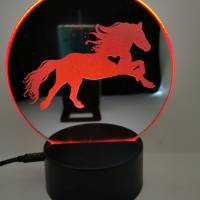 Gravierter Spiegel als Lampe mit trabendem Pferd Bild 4