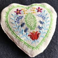 Wildseide Lavendel-Knautsch-Herzen, befüllt mit einheimischen Lavendelblüten - Trostspender für Kranke / ältere Menschen Bild 5