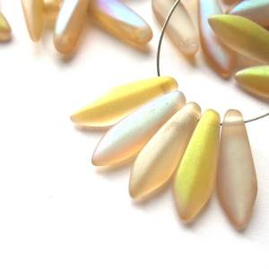 10  5x16mm Lemon Rainbow Matted Dagger Beads Bild 1
