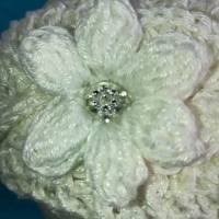 Stirnband gehäkelt creme mit weißer Blume Handmade chic Bild 2