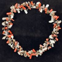 HÄKELKETTE:  Collier / Armband aus Edelstahldraht mit Koralle, Süßwasserperlen, Bergkristall, Rauchquarz, uvm Bild 1