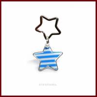 ✫ Schlüsselring "Stars & Stripes" mit türkis-weiß gestreiftem XL Stern-Anhänger aus Acryl und weißer Perle ✫ Bild 2