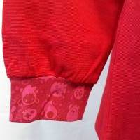 Damenshirt, Langarm, aus rotem Bio-Baumwollstoff, mit Bündchen und Applikationen aus Baumwolljersey mit rot-rosa Muster Bild 2