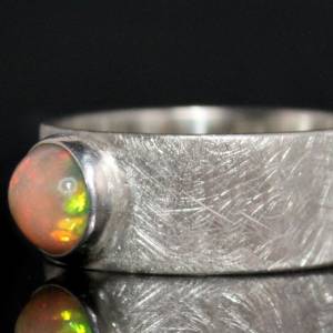 Opalring / Silberring mit großem Opal - handmade Unikat - Top Opal Ring mattiert - faszinierender Edel Opal Bild 3