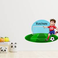 Top Wandtattoo Fussballspieler für das Kinderzimmer, Spielzimmer,konturgeschnitten in 5 Größen ab 50 cm B x 40 cm H Bild 2