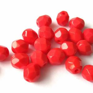 20 Opaque Medium Red böhmische Perlen 6mm, tschechische feuerpolierte facettierte Glasperlen DIY Glasschliff Bild 1