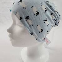Mütze zum Wenden für 12-36 Monate / Kopfumfang 46 cm, blau coolen Oldtimern und hellblau mit süßen Schafen Bild 2