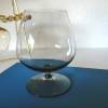 Vintage bunte Cognac Gläser, farbige Cognac Schwenker, Likörgläser, bauchige Gläser im Aluminiumständer Barzubehör, 6 farbig, 50er Jahre Bild 6