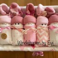 Windeltorte für Mädchen: Windelbabys in der Box, liebevolles Geschenk zur Geburt Bild 5