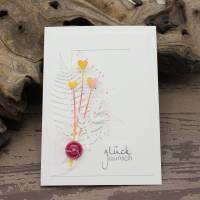 Handgefertigte Geburtstagskarte, Glückwunschkarte zum Geburtstag mit filigranen Herzen und Blättern Bild 1