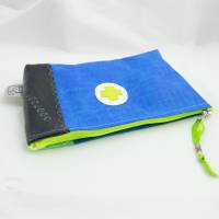 Erste-Hilfe-Täschchen aus Surfsegel und Fahrradschlauch, königsblau und pastellgrün Bild 4