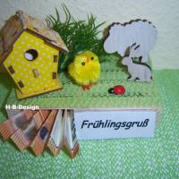 Frühlings-Deko, Frühlingsgruß, Hase-Küken-Vogelhaus-Frühlingslandschaft auf einer Holz-Palette Bild 2