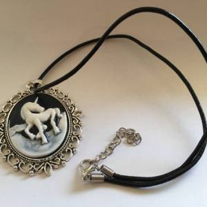 Kette Einhorn, necklace unicorn, collier, lederband, leather, Cabochon, Gemme, Gothic, viktorianisch, Steampunk Bild 1