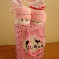 Windelbabys in der Geschenktasche, kleines Babygeschenk für Mädchen, Windeltorte Bild 5