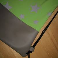 Turnbeutel / Rucksack / Festivalbag aus Softshellstoff mit fluoreszierenden Sternen Bild 2