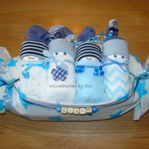 personalisierte Windeltorte für Junge: 4 Windelbabys im Tuch, Geschenk zur Geburt Bild 6