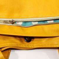 Schultertasche „Yello Bag“ aus Kunstleder, gelb Bild 4