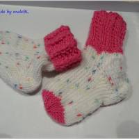 Babysocken für Mädchen, Geschenk zur Geburt, pink, weiß Bild 1