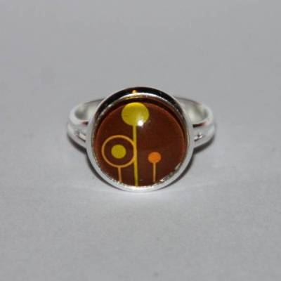 1 silberfarbener Ring Kreisblumen