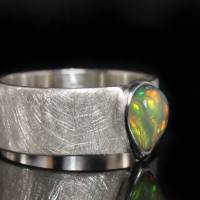 Opalring mit Top Opal - handgefertigtes Unikat - atemberaubender Regenbogenfarben Opal - 925 Silberring Bild 2