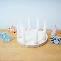 Geburtstagskranz aus Holz, mit 8 Löchern kompatibel zu Grimm, Tischdekoration für Kindergeburtstag, Geschenk zur Geburt Bild 1