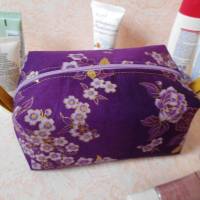 besondere Kosmetiktasche, BoxyBag, Utensilo, Kulturbeutel, Make-up Tasche mit Reißverschluß, mit Goldglanz Bild 2
