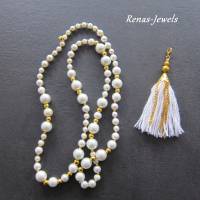 Bettelkette Kette lang weiß goldfarben mit Quasten Anhänger Perlenkette Perlen Kette Bild 5