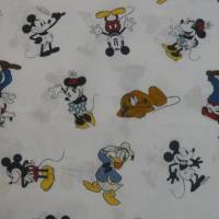 12,70 EUR/m Baumwolle Mickey Mouse & Friends / Pluto, Donald, Minnie Lizenzstoff Disney Bild 4