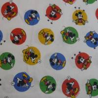 12,70 EUR/m  Baumwolle Mickey Mouse Buttons / Stickers auf weiß Lizenzstoff Disney Bild 1