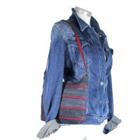 Jeans-Handtasche "Orlanda" mit roten Paspel-Streifen in einen handlichen Format Bild 6
