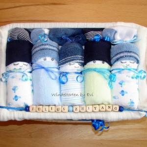 Windeltorte mit Name/ Windelbabys in der Box, personalisiertes Babygeschenk, Junge Bild 2