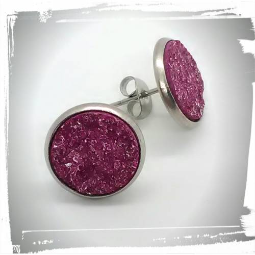 Edelstahl Ohrstecker mit Glitzerstein Cabochon, beere, 12 mm, pink, magenta