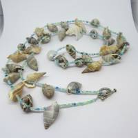 Lange Muschelkette mit  Mini-Perlen Bild 9
