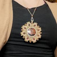 Makramee-Mandala-Halskette mit Mahagoni-Obsidian und Messing, Herbst - Schmuck Bild 7