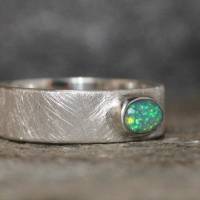 Opalring / Silberring - handgefertigtes Unikat - Regenbogenfarben Pin- Feuer Opal - minimalistischer Bandring Bild 1